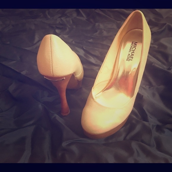 Michael kors shoes - Picture 1 of 5
